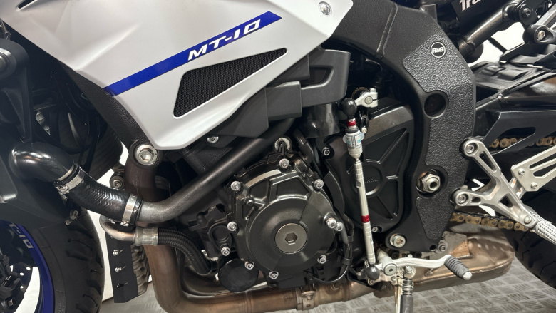 Yamaha Mt-10 (16MY)